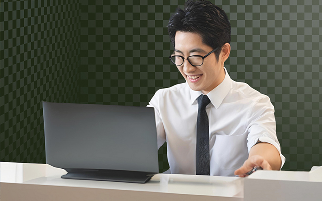 店舗運営スタッフ1